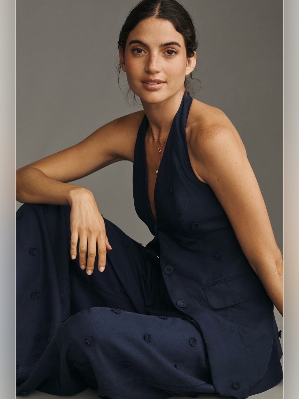 2 pieces linen blend halter vest and tailored embellished trousers - Picture 3 of 14